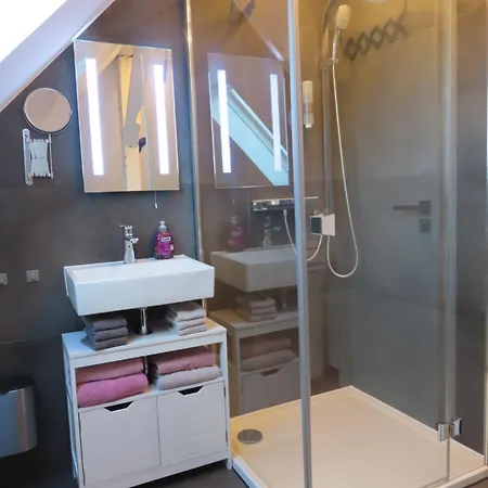 Apartament Wohlfuehlen In Mit Klimaanlage Parkplatz 300m Zur Therme
